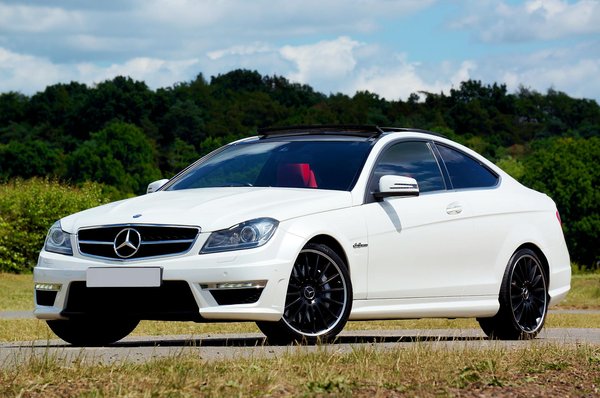 How Is Technology Shaping the Future of the UK's Workforce?